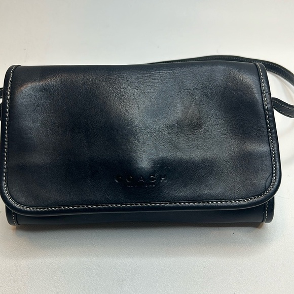 Coach Handbags - COACH 9140 Martini Flap, Vintage From 1999, Blk Leather With White Stitching USA